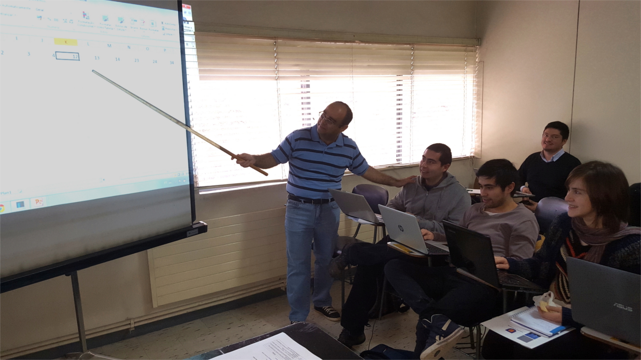 DR. RODRIGUES DICTÓ CLASE SOBRE QUIMIOMETRÍA A ESTUDIANTES DE DOCTORADO