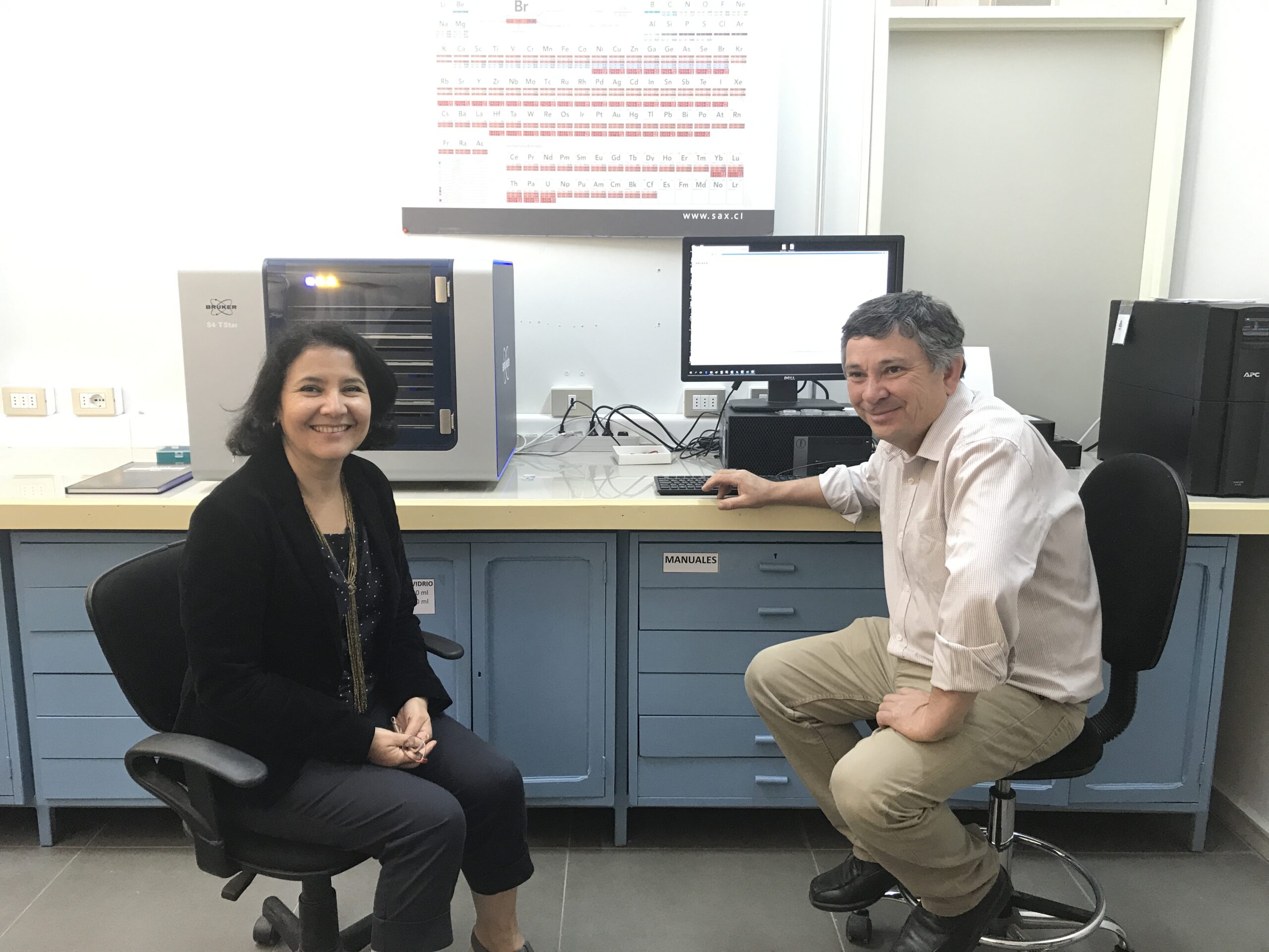Inauguración del «LABORATORIO DE FLUORESCENCIA DE RAYOS X»