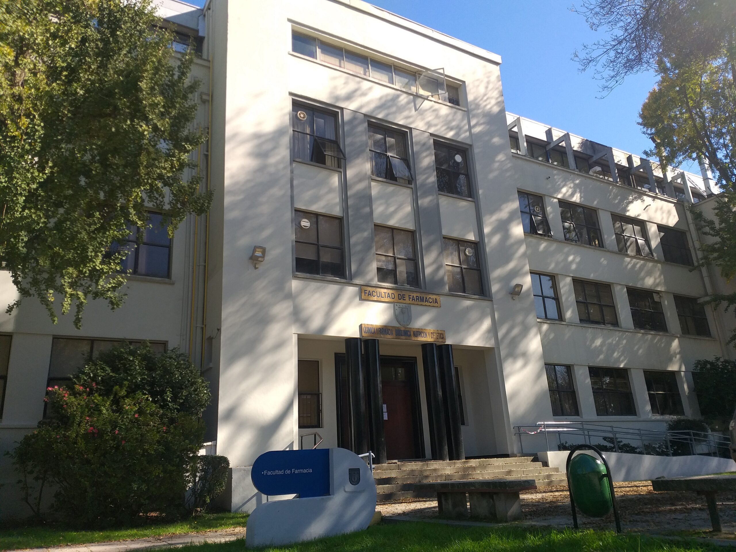 Académicos de la Facultad de Farmacia lanzan proyecto orientado a educar a la comunidad sobre Covid-19