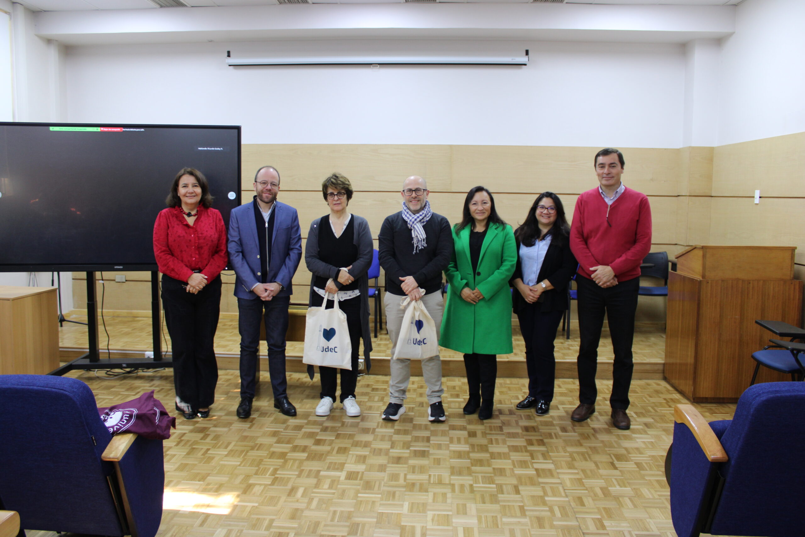 Curso internacional y convenio con la Université Paris-Saclay fortalecen el postgrado en la Universidad de Concepción